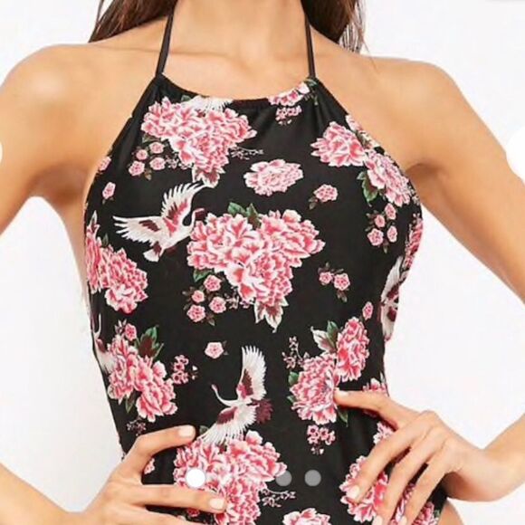 Black halter neck one piece swimsuit with roses and cranes print - Picture 12 of 14